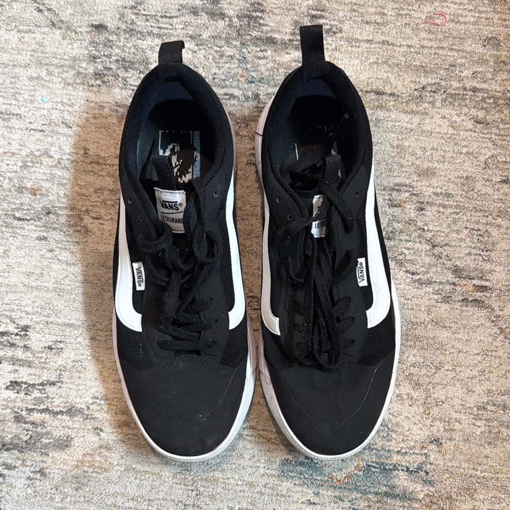 Vans Black and White Sneakers Sleek Skate Style UltraRange size 10